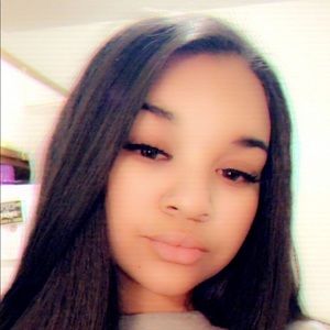 Meet your Posher, Ciera